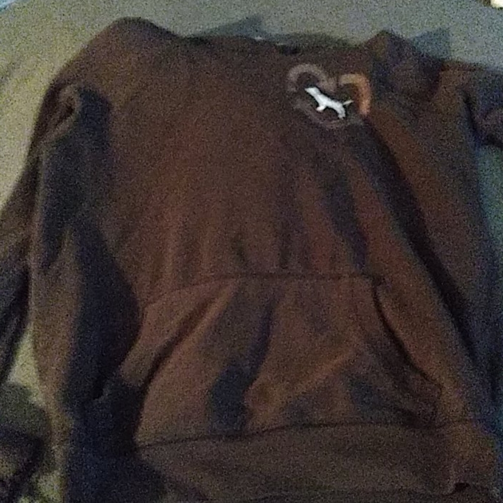 Black sweatshirt